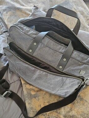 Tumi T-Tech Messenger Briefcase Bag Gray Canvas 55611CHR Work Business Travel